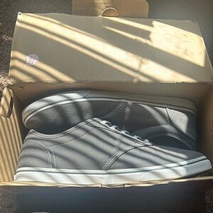 SIZE 11 WOMAN/10.5 MEN grey vans like brand new BOX INCLUDED